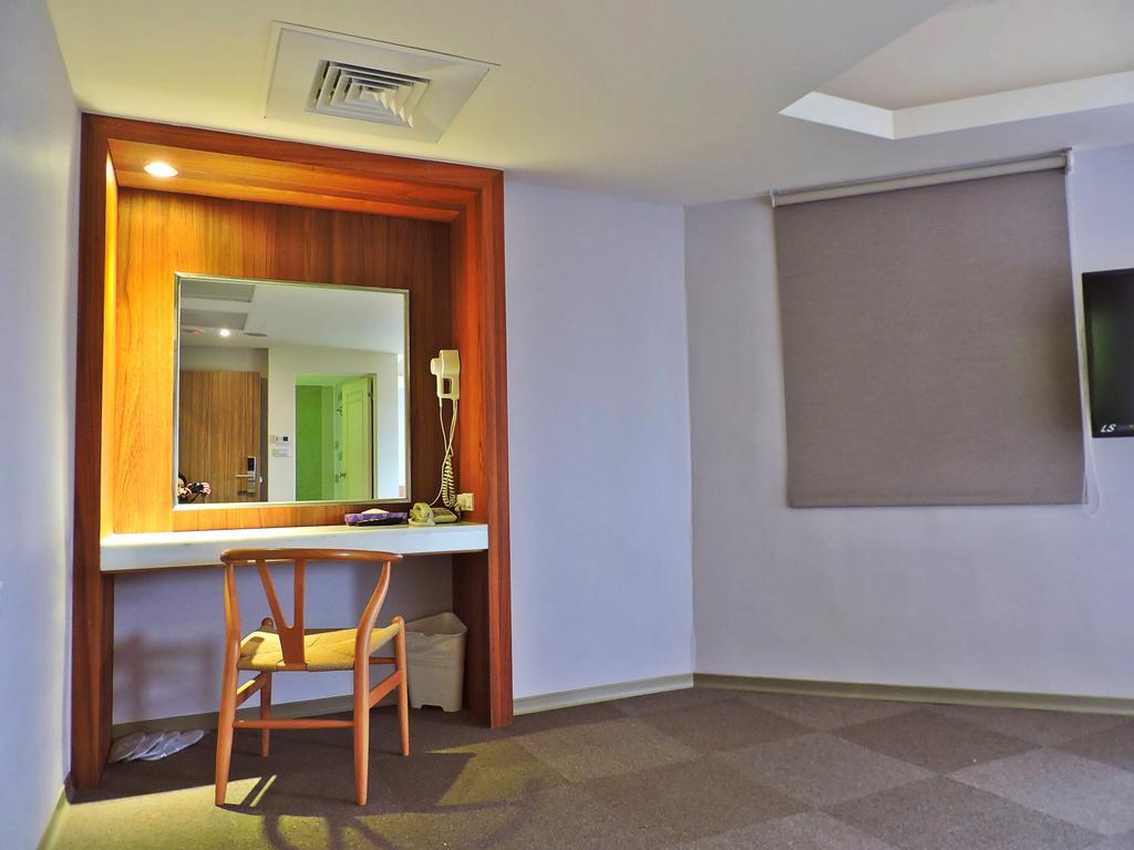 Meci Hotel Hualien City Exterior foto
